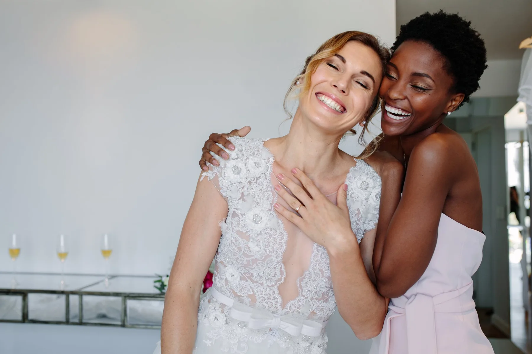 10 Tips to Being an Awesome Bridesmaid