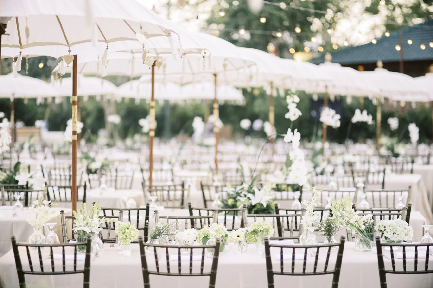 Top Tips for Keeping Your Guests Cool and Comfortable at Your Summer Wedding!